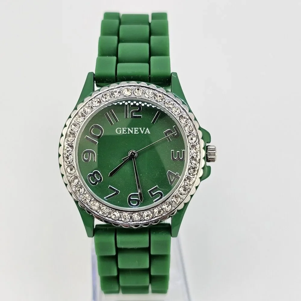 38MM Women's Watch Green Dial Green‎ Plastic Band Straps New Battery